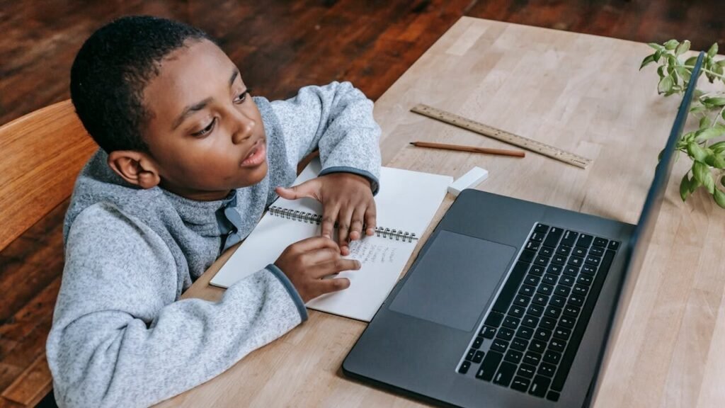 25 High-Income Online Skills to Make Money in 2025