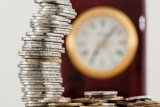How to Start a Profitable Finance Blog in 2025